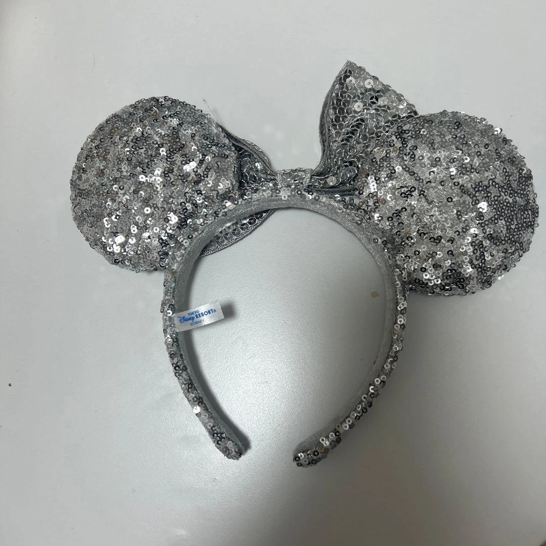 ディズニーカチューシャ ミニーシルバーの写真2枚目