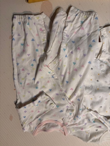 ロンパース3枚セット西松屋カバーオールの写真3枚目