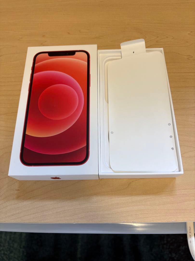 iPhone 12 箱