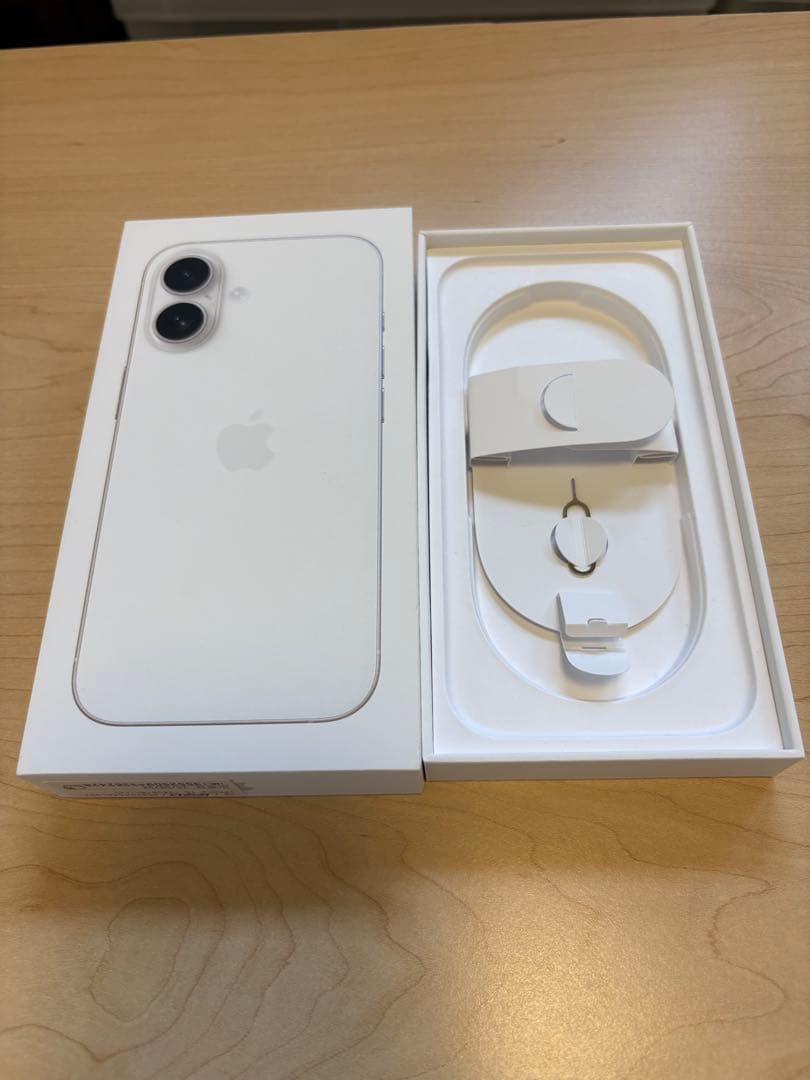 iPhone 16 ホワイト 空箱