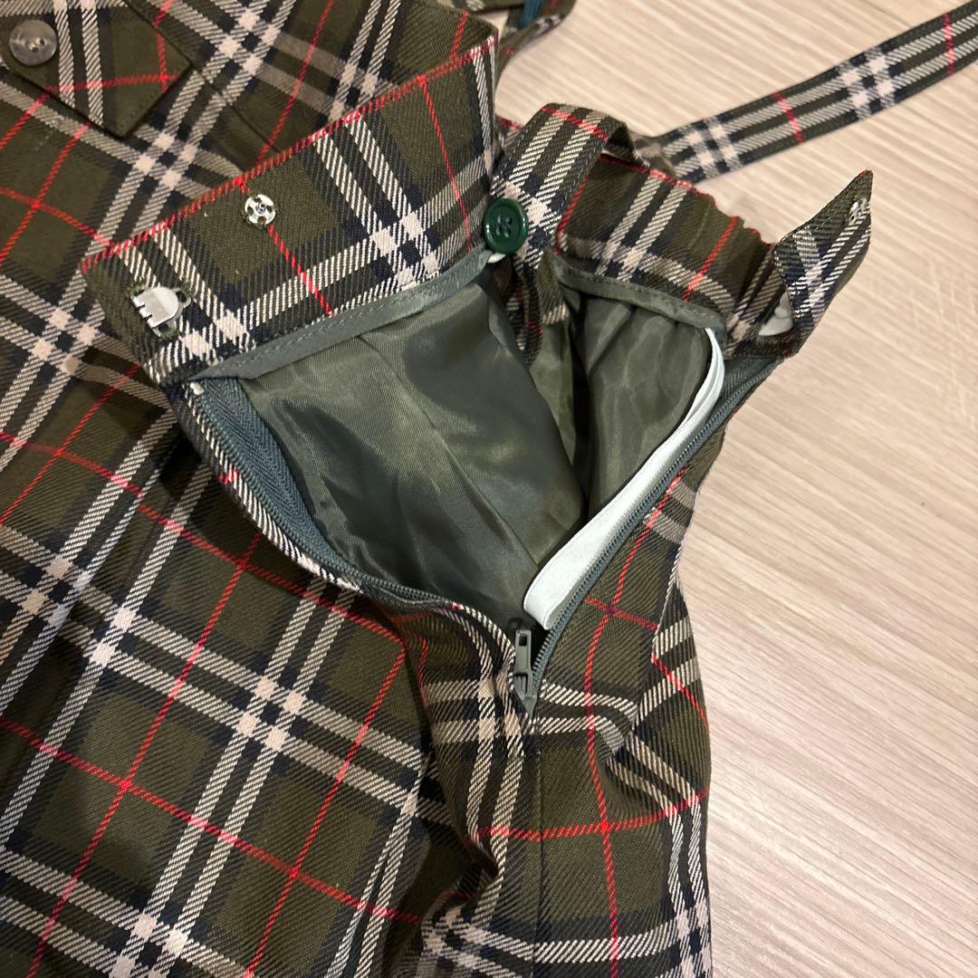 Burberrys サスペンダー付きチェックスカートの写真4枚目