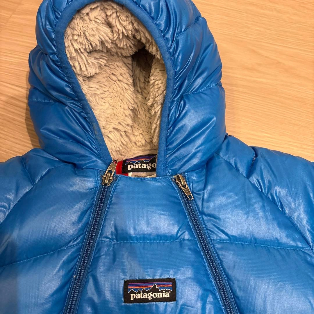 Patagonia ベビー用ダウンジャンプスーツ12monthの写真4枚目