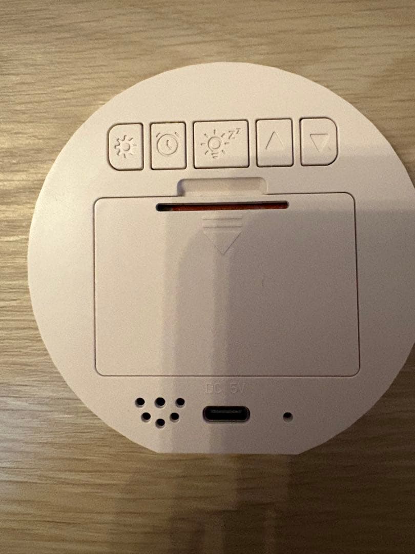 【新品未使用】デジタル置時計 円形 ベージュの写真3枚目
