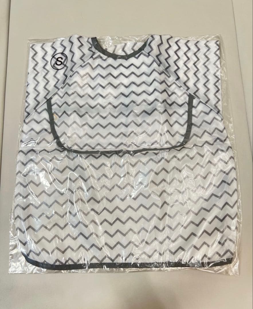 【新品】お食事エプロンの写真2枚目