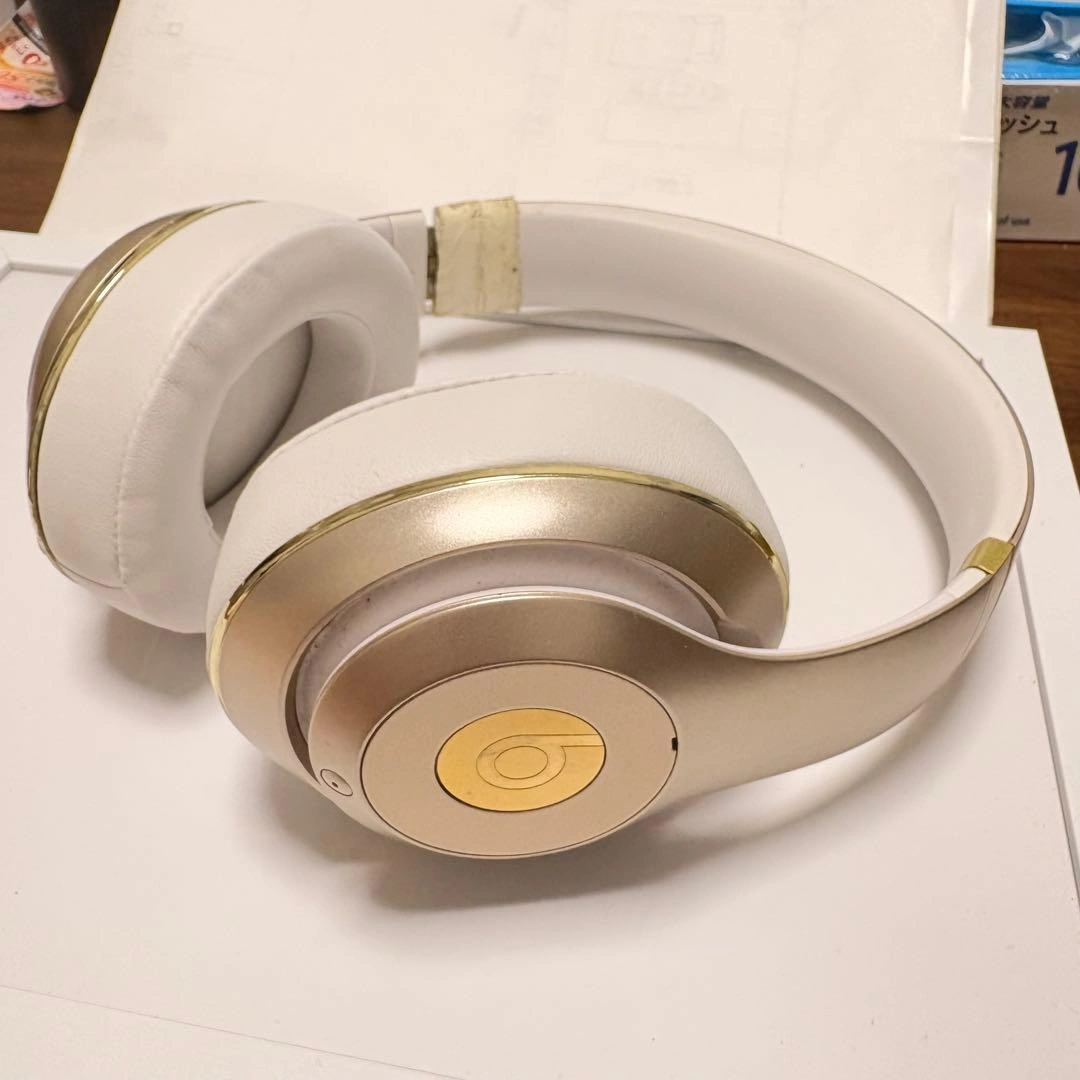 Beats ヘッドホン 本体 ホワイト ゴールド