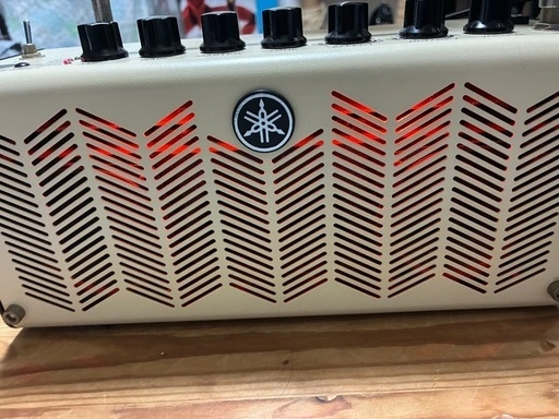 YAMAHA ヤマハギターアンプ THR5の写真2枚目