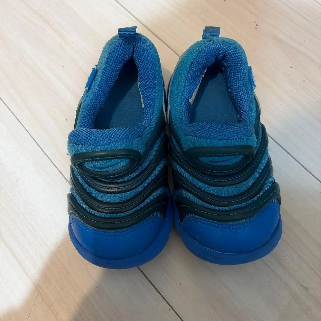 NIKE キッズ スニーカー ブルーの写真2枚目