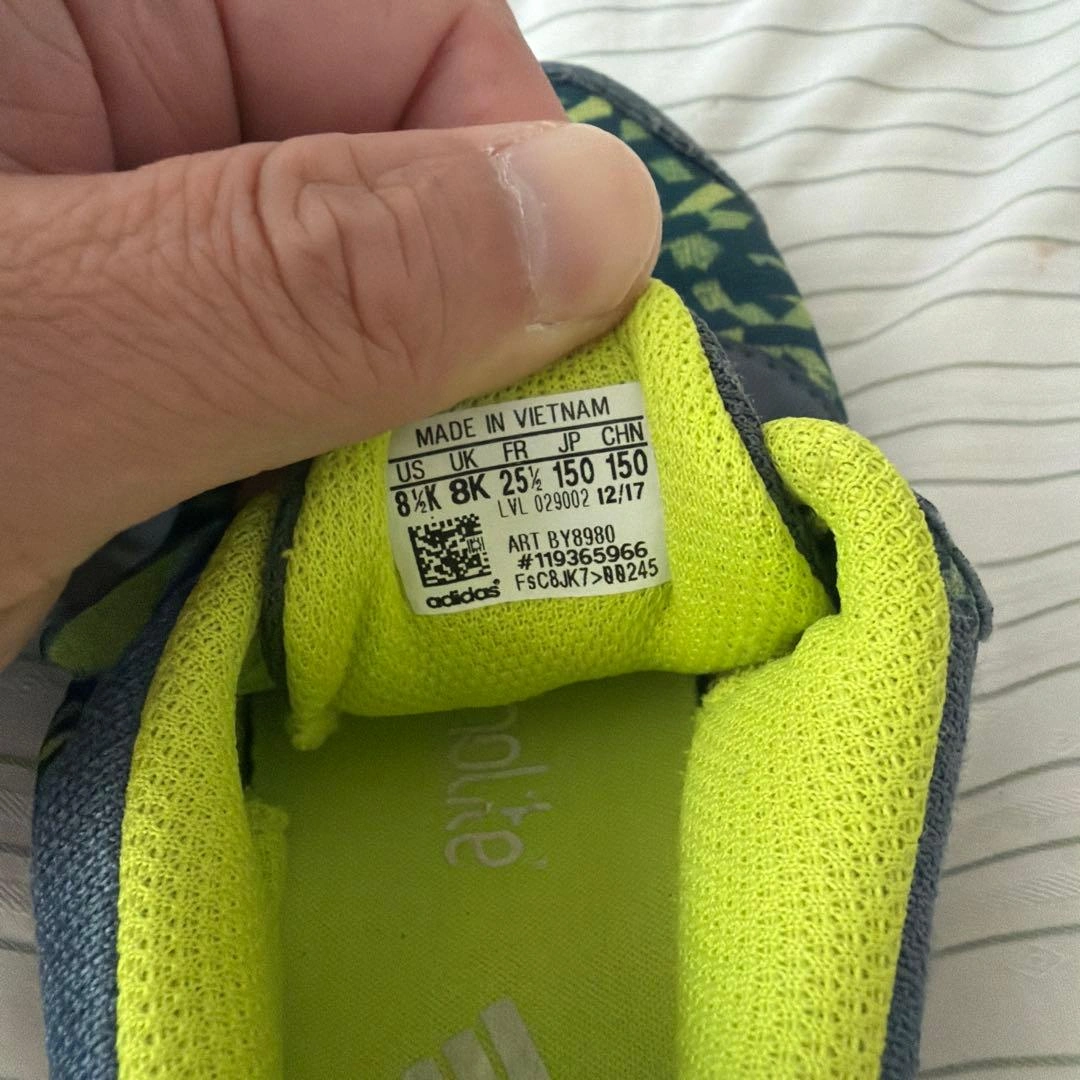 adidas キッズ スニーカー グレー×イエロー15cmの写真5枚目