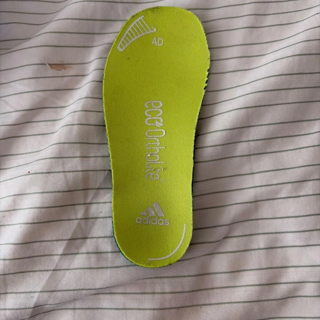 adidas キッズ スニーカー グレー×イエロー15cmの写真6枚目