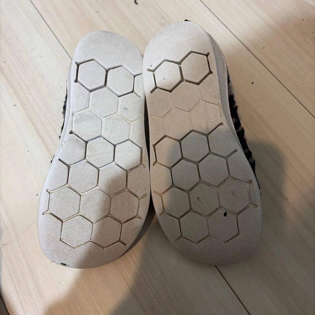 adidas キッズ スニーカー ゼブラ柄16cmの写真4枚目
