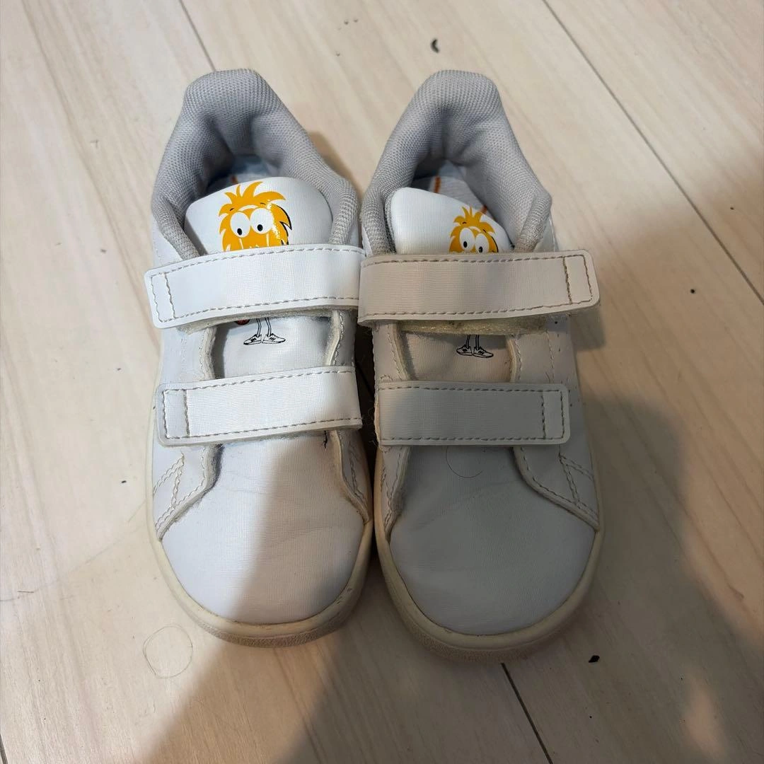 キッズ スニーカー レッド FASHIONEGAの写真2枚目