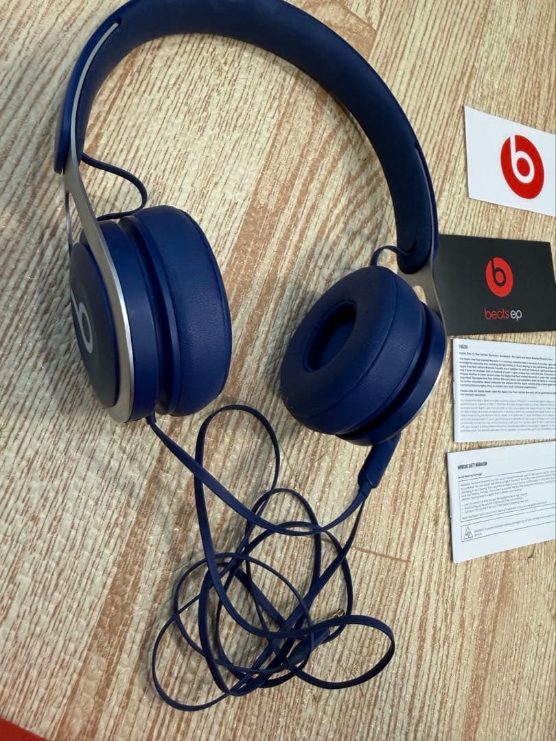 【美品・箱説明書付】Beats EP 有線オンイヤーヘッドホン ブルー 青の写真5枚目