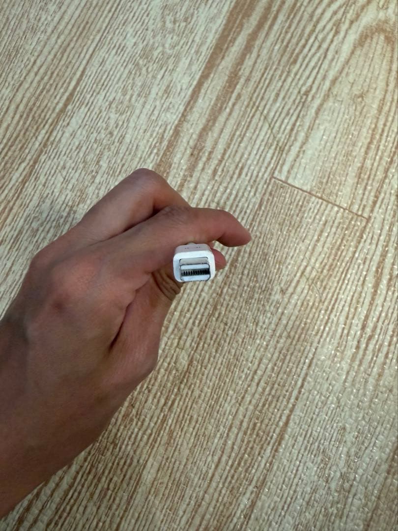 【純正・箱付】Apple Mini DisplayPort VGAアダプターの写真4枚目