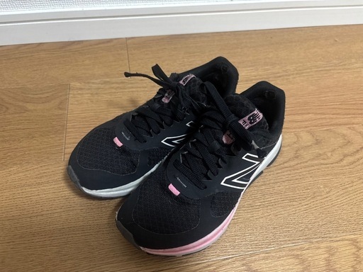 【10/10 13:00まで出品】New Balance NB FLASH ランニングシューズ 23cm レディース