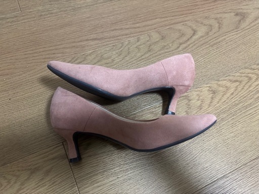 【10/10 13:00まで出品】美品GU 定番マシュマロパンプス ピンク 22.5cm ミドルヒールの写真2枚目