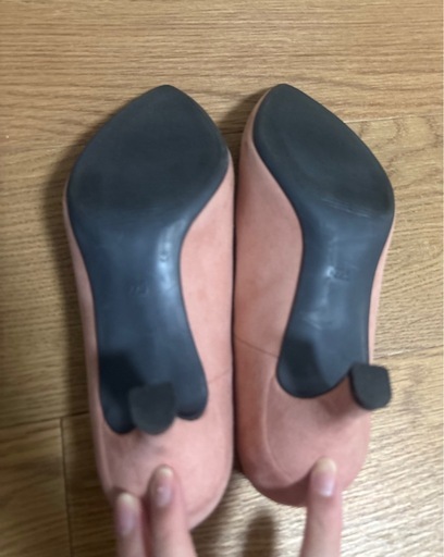 【10/10 13:00まで出品】美品GU 定番マシュマロパンプス ピンク 22.5cm ミドルヒールの写真4枚目