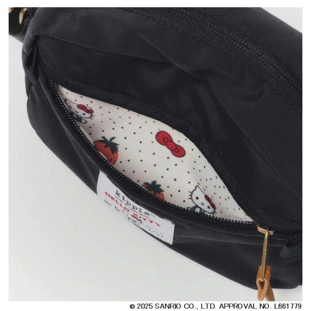 限定 HELLO KITTY×kippis ミニショルダーバッグの写真4枚目
