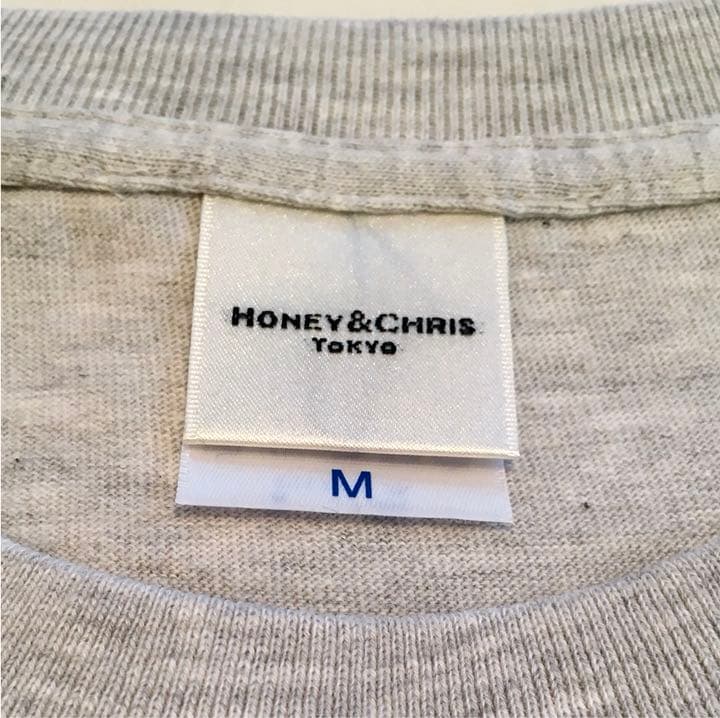 【新品】"STILL WAITING" HONEY&CHRIS Tシャツの写真5枚目