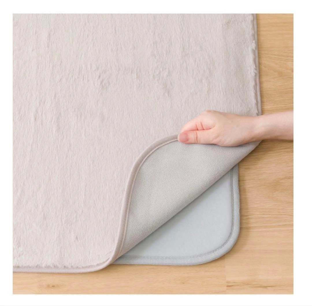 ニトリ カバーを外せて洗えるラグ ファー グレージュ 185×185の写真2枚目