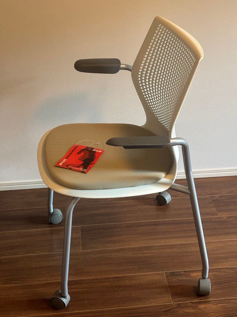 Knoll MultiGeneration Chairの写真5枚目