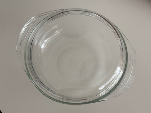 Iwaki ガラスのキャセロール 1.5Lの写真3枚目