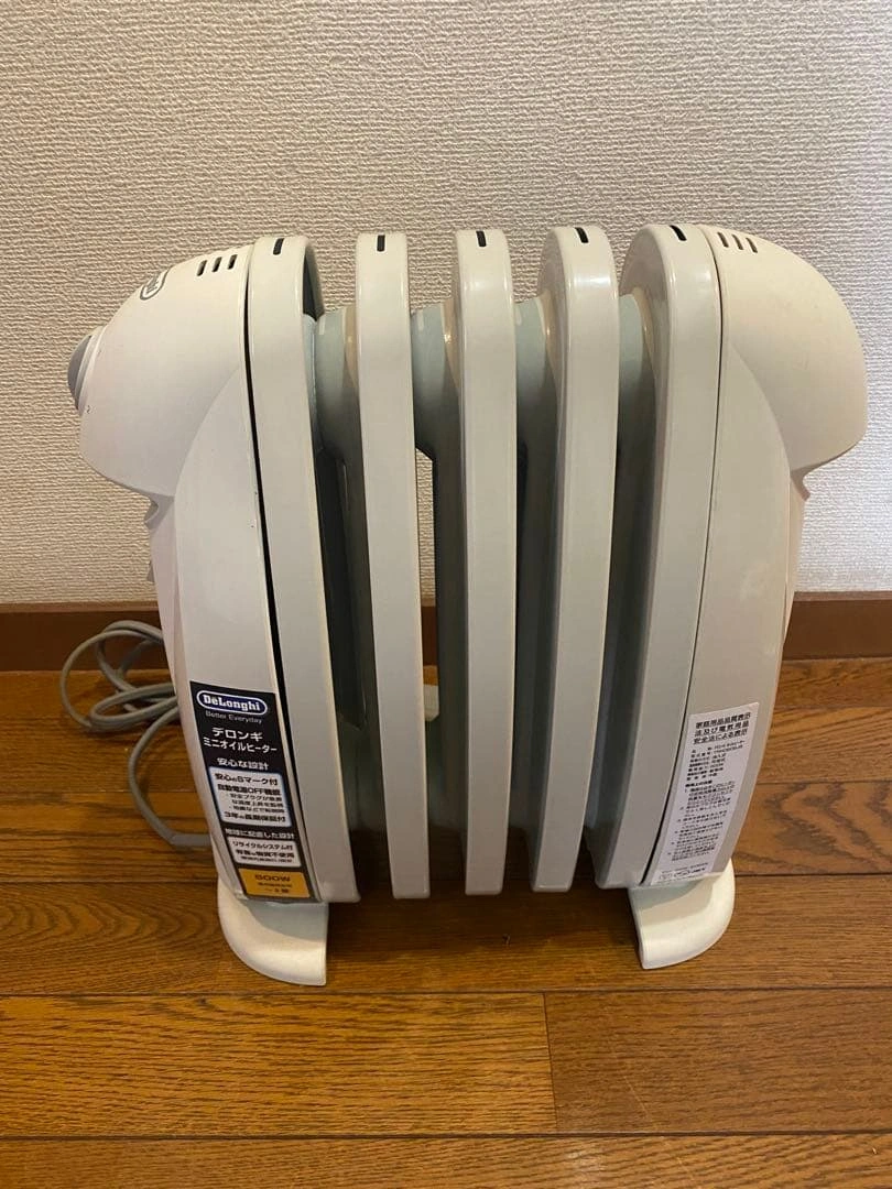 DeLonghi オイル ラジエターヒーター ミニ デロンギTRN0505JS