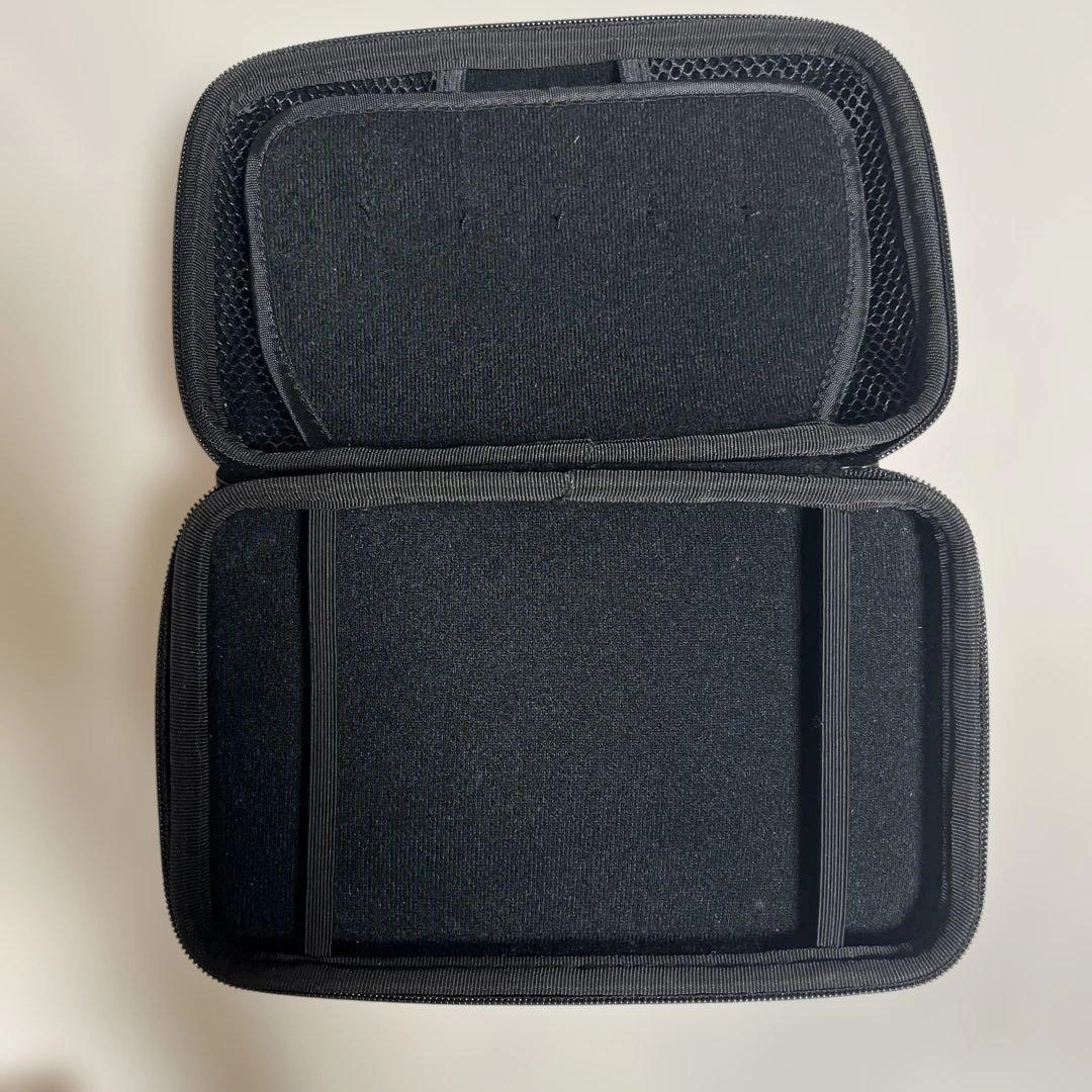 Nintendo Switch ケース 赤色の写真3枚目