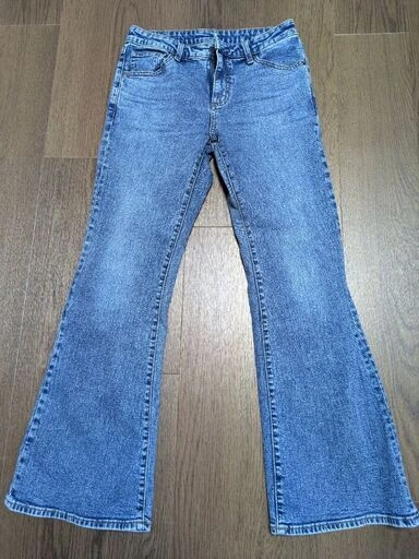 【GU】※超美品※ ジーユー スリムフレアジーンズ
