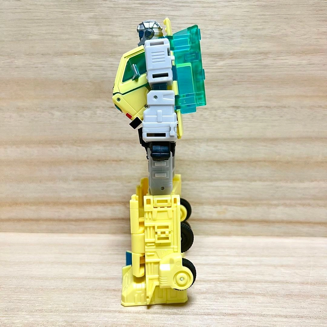 トランスフォーマー ストレンジャー・シングス コラボレーティブ コード・レッドの写真4枚目