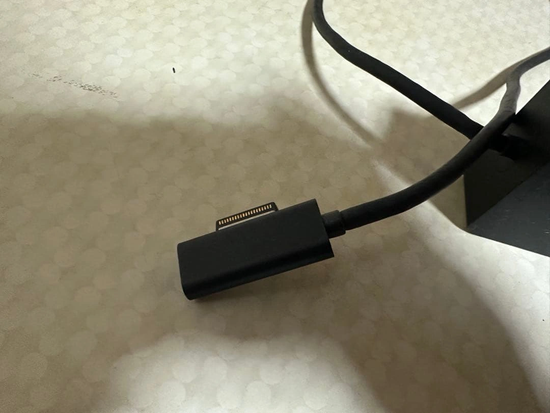Microsoft Surface Dock 1661 純正 電源アダプター付の写真8枚目