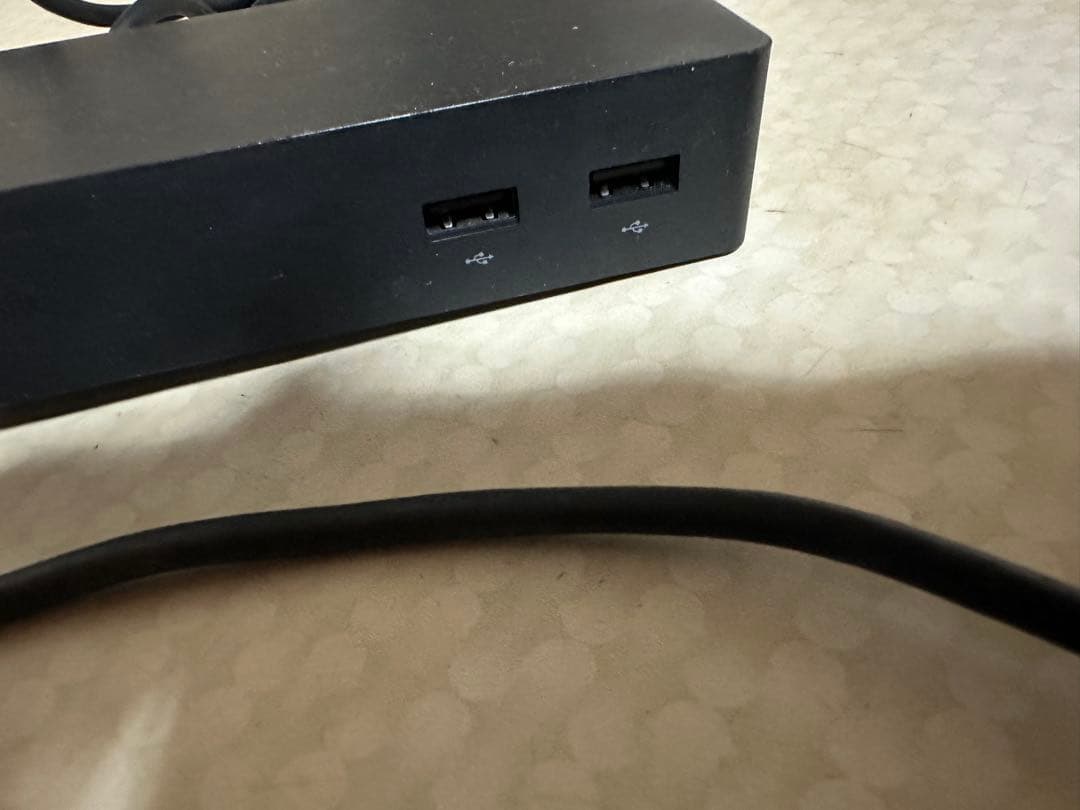 Microsoft Surface Dock 1661 純正 電源アダプター付の写真9枚目