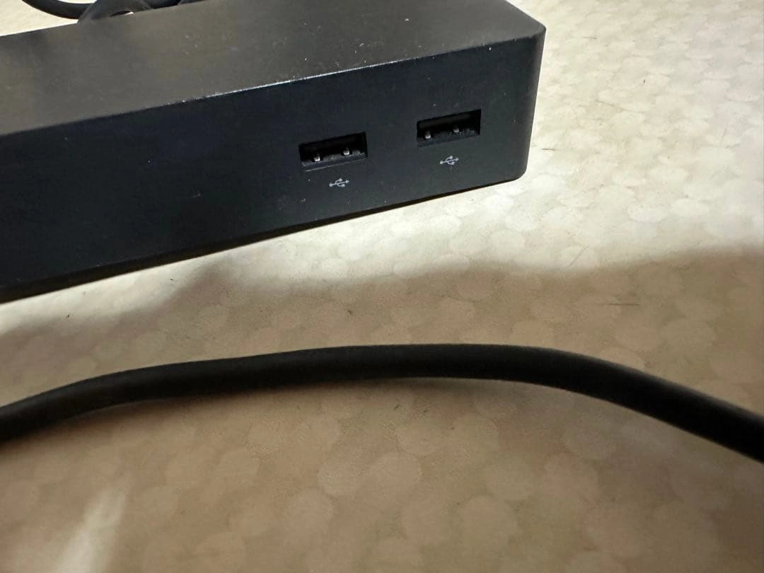 Microsoft Surface Dock 1661 純正 電源アダプター付の写真9枚目