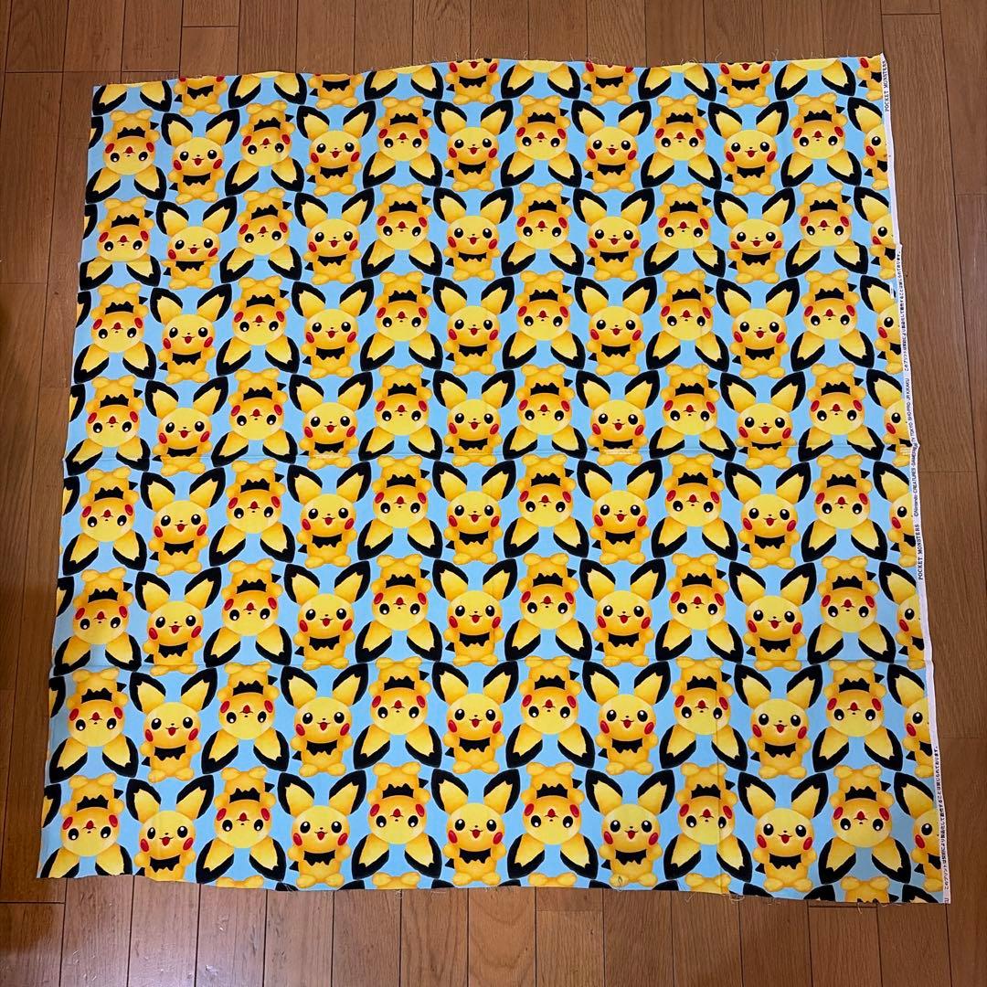 102cm×100cmピチュウ 柄 生地 布地 ハンドメイド素材