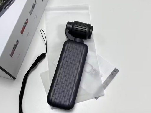 新品未使用 3軸ジンバル搭載 ポケットカメラ アクションカメラの写真4枚目