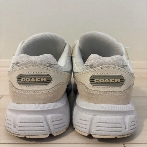 COACH レディース スニーカー ベージュホワイトの写真3枚目