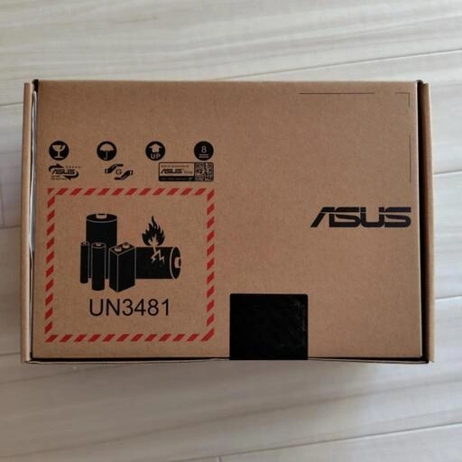 ASUS Chromebook CM3001DM2の写真3枚目