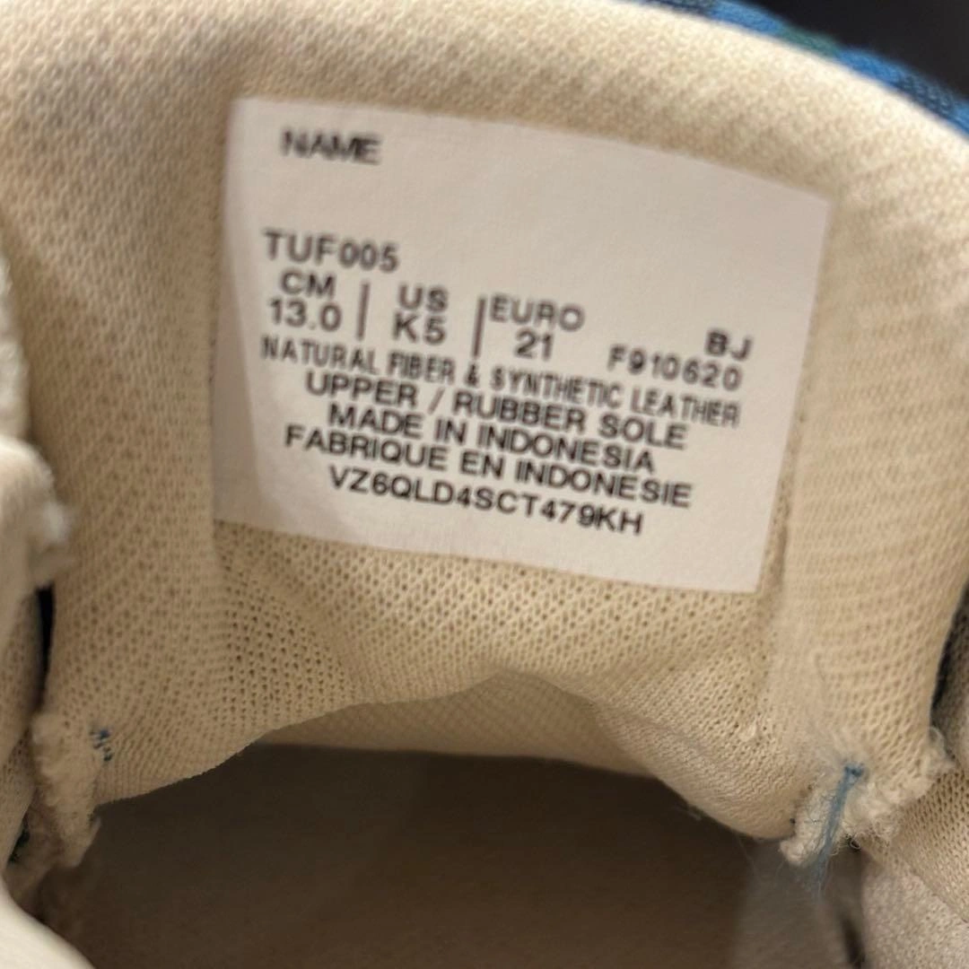 familiar asics コラボスニーカー 13cmの写真3枚目