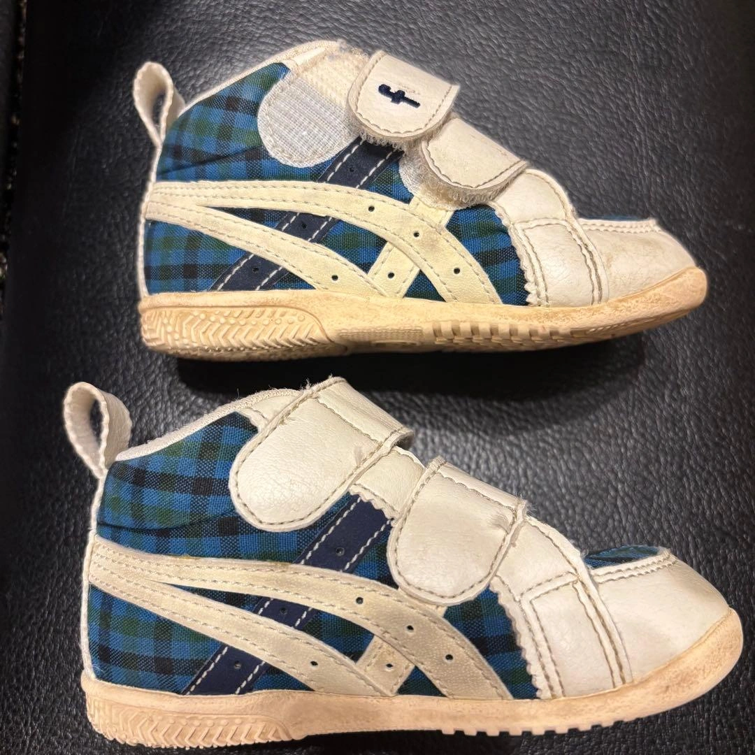 familiar asics コラボスニーカー 13cmの写真6枚目