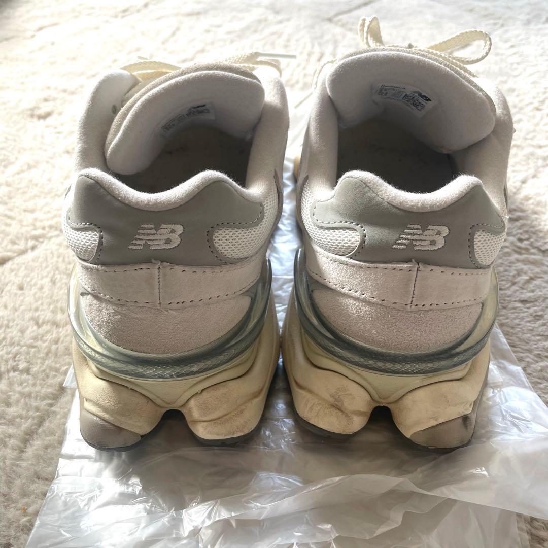 New Balance 9060 スニーカー オフホワイトの写真3枚目