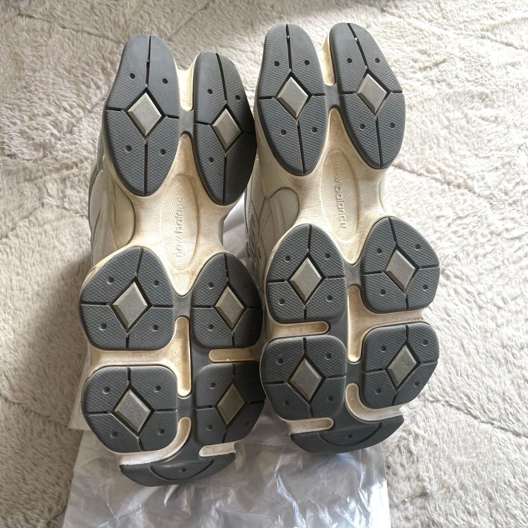 New Balance 9060 スニーカー オフホワイトの写真7枚目