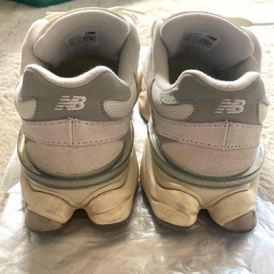 New Balance 9060 スニーカー オフホワイトの写真8枚目