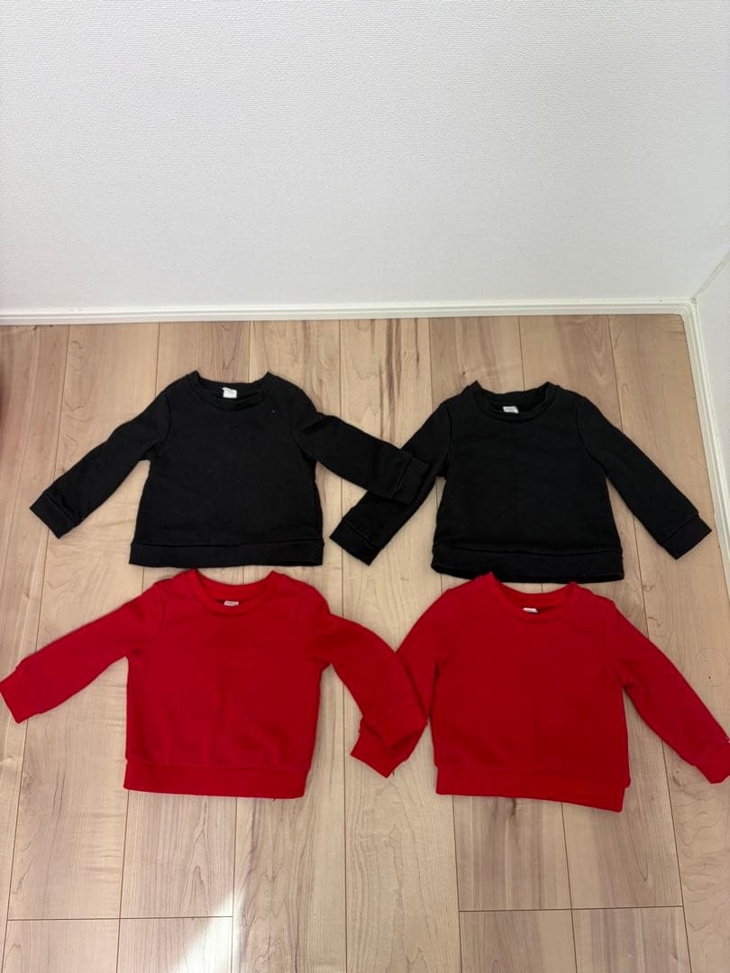 SHEIN ベビー トレーナー 4枚セット 9-12M 双子 おそろい 赤 黒