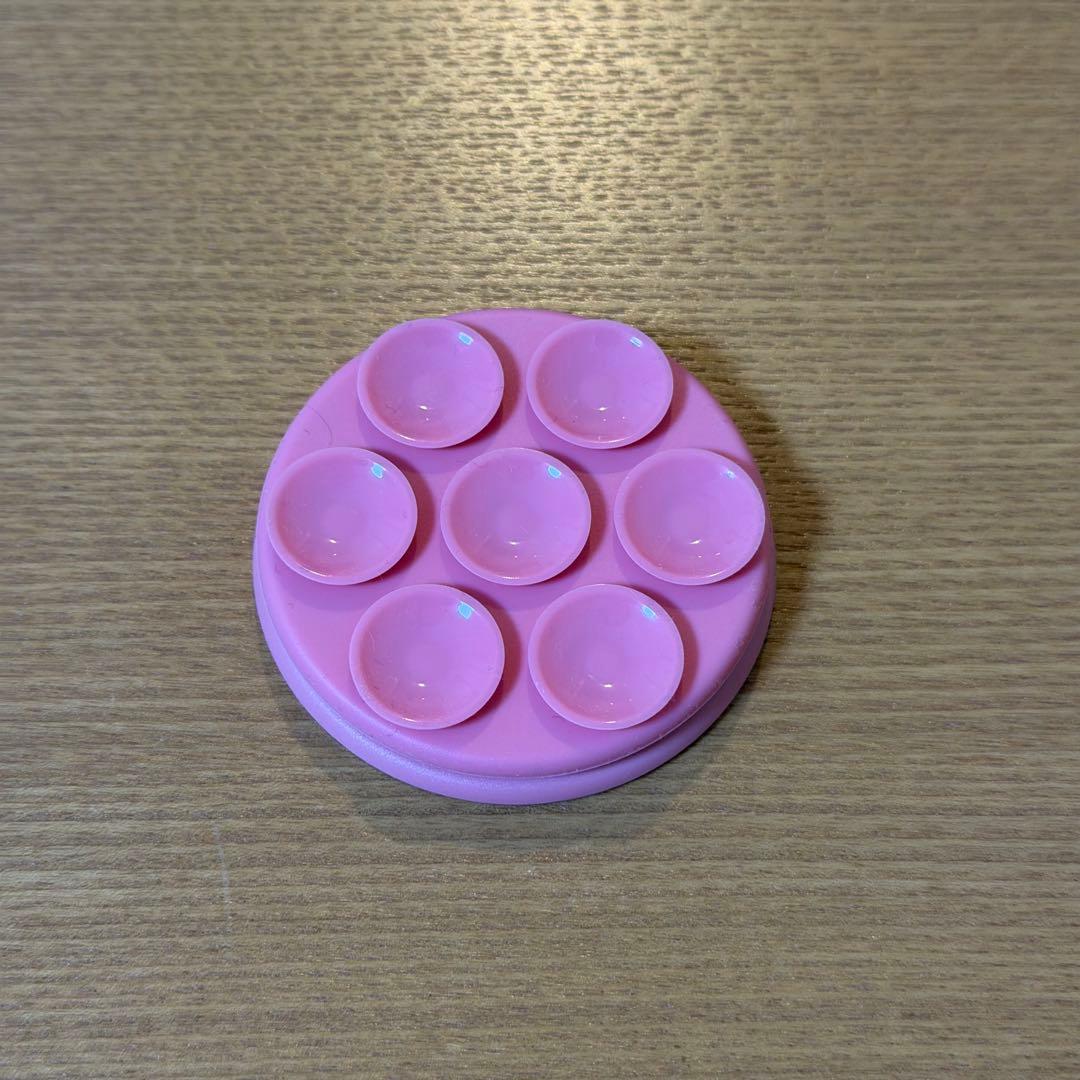 MagSafe Suck-Up Grip & Mount - Putty