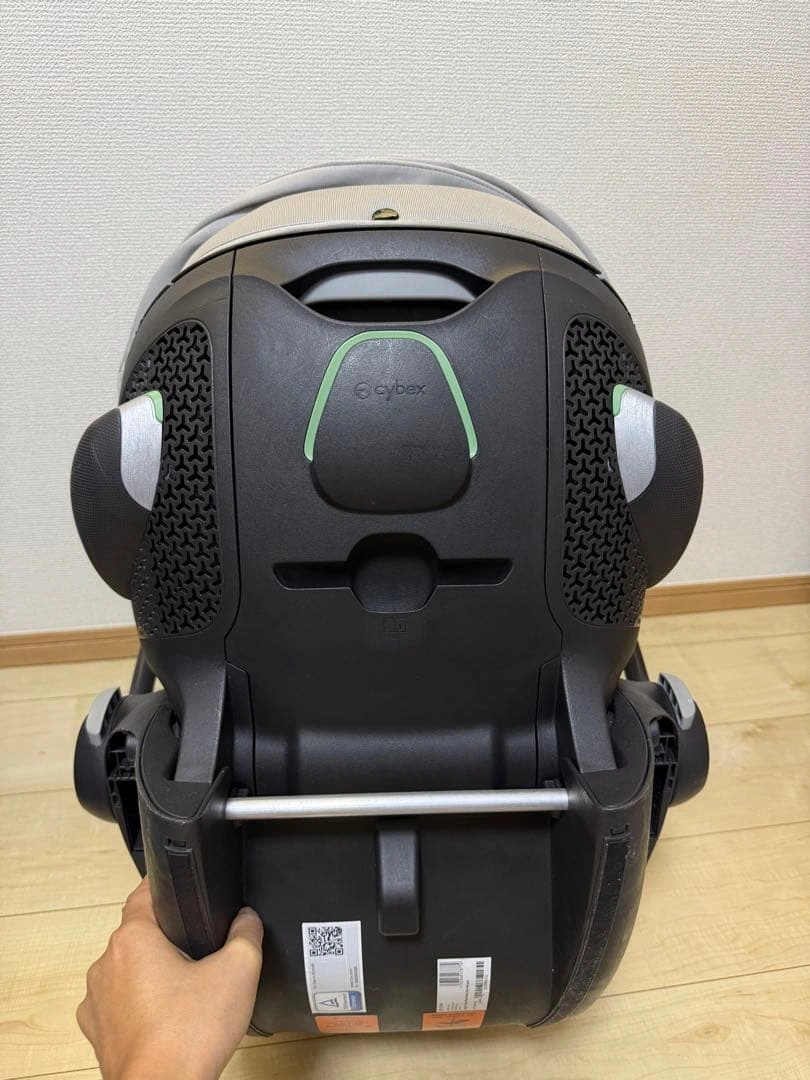 Cybex クラウドG i-Sizeチャイルドシートの写真8枚目