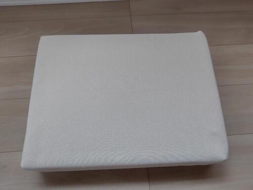 IKEA 枕 33×45cmの写真2枚目