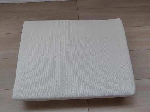 IKEA 枕 33×45cmの写真2枚目