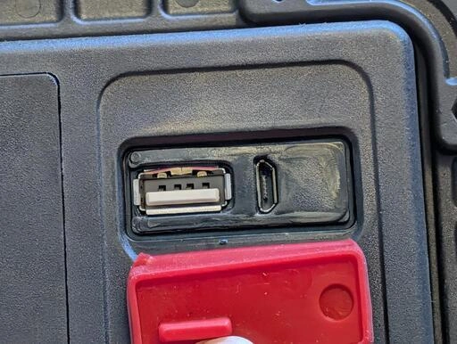 充電式 投光器の写真3枚目