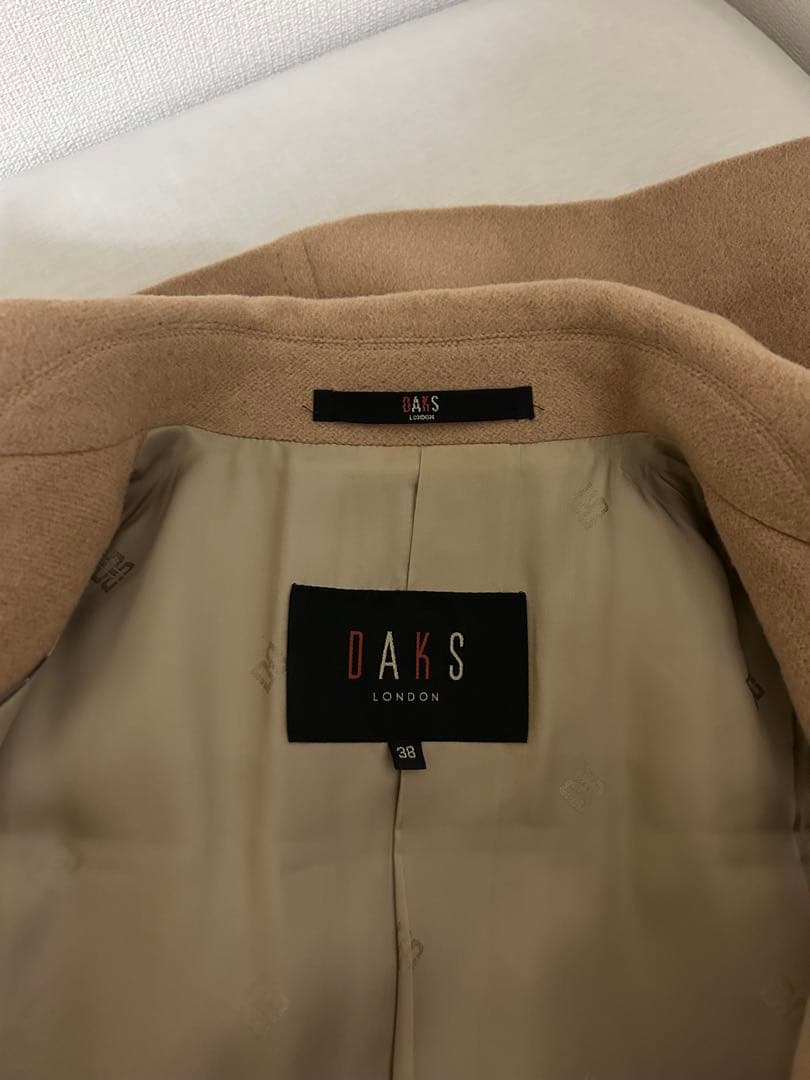 DAKS ロングコート ベージュ 38の写真3枚目