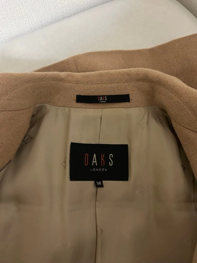 DAKS ロングコート ベージュ 38の写真3枚目