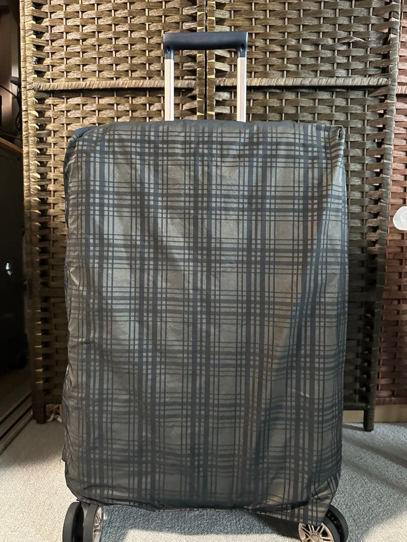 キャリーカバー　新品傘生地　超丈夫　お揃いキャリーオンバッグ¥700の写真2枚目